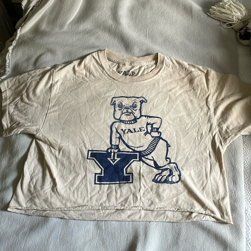 women’s medium Yale cropped shirt worn once or twice good condition